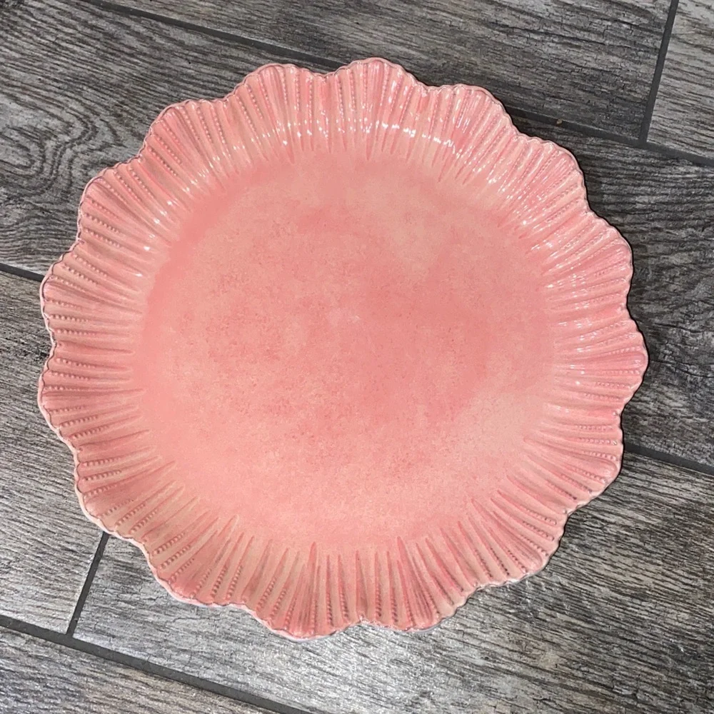 Shabby Chic Pink Plate Set of 4 LIKE NEW Melamine Scalloped Edge 10.75”